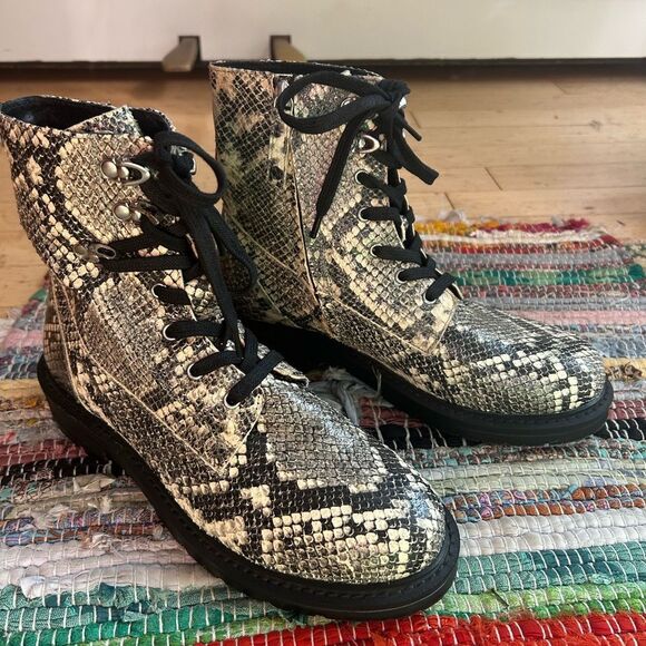 Salt + Umber Sustainable Eco Chic Snakeskin Combat Boots 39/8.5 - Picture 9 of 16